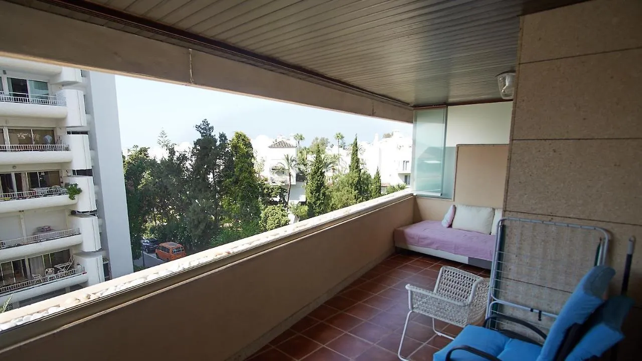 Roy Boston - Luxury Apartment Marbella