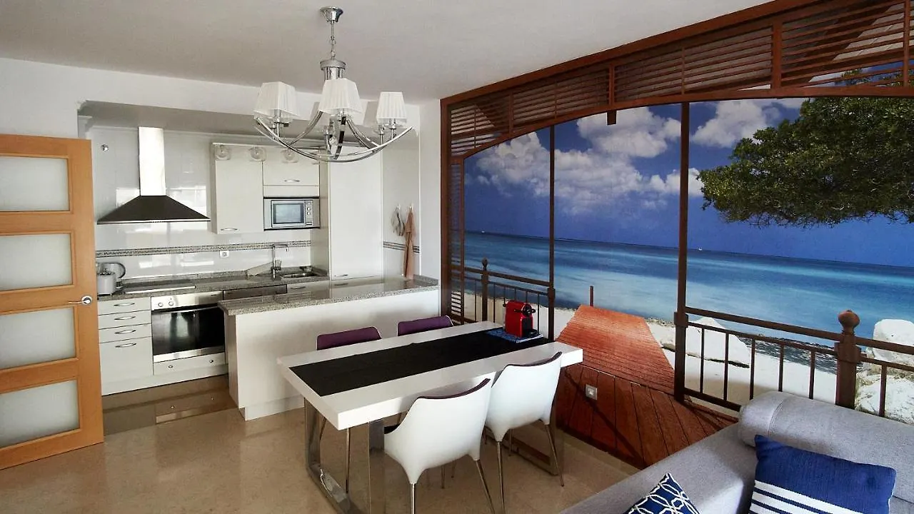 Roy Boston - Luxury Apartment Marbella Spain